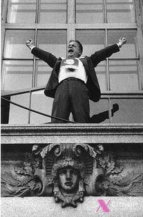 吃瓜罗伯特夸人,揭秘人生百态的趣味观察家