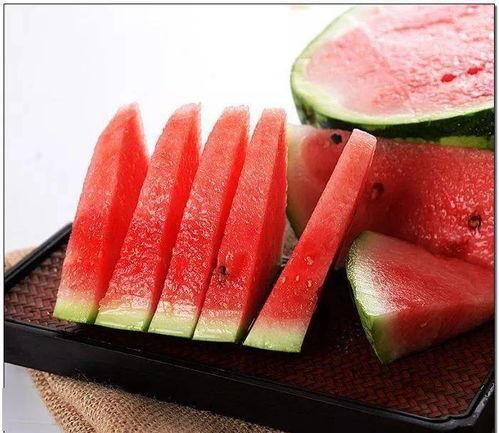 众人吃瓜中瓜是什么瓜,揭秘网络热议背后的秘密