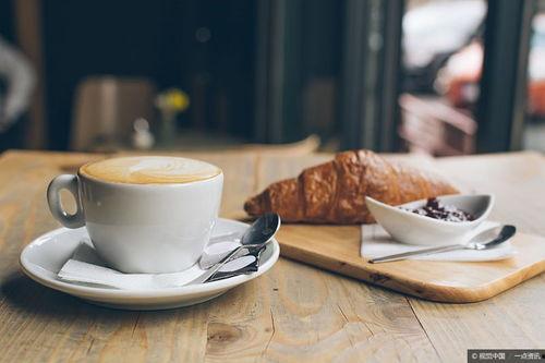 潇洒咖啡吃瓜图片,一图看尽生活百态