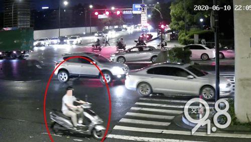 吃瓜自己电动车,轻松驾驭，畅享出行新体验