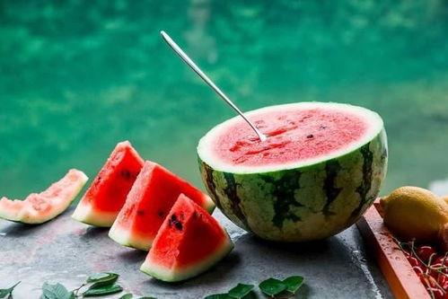 初夏吃瓜,尽享清凉夏日时光